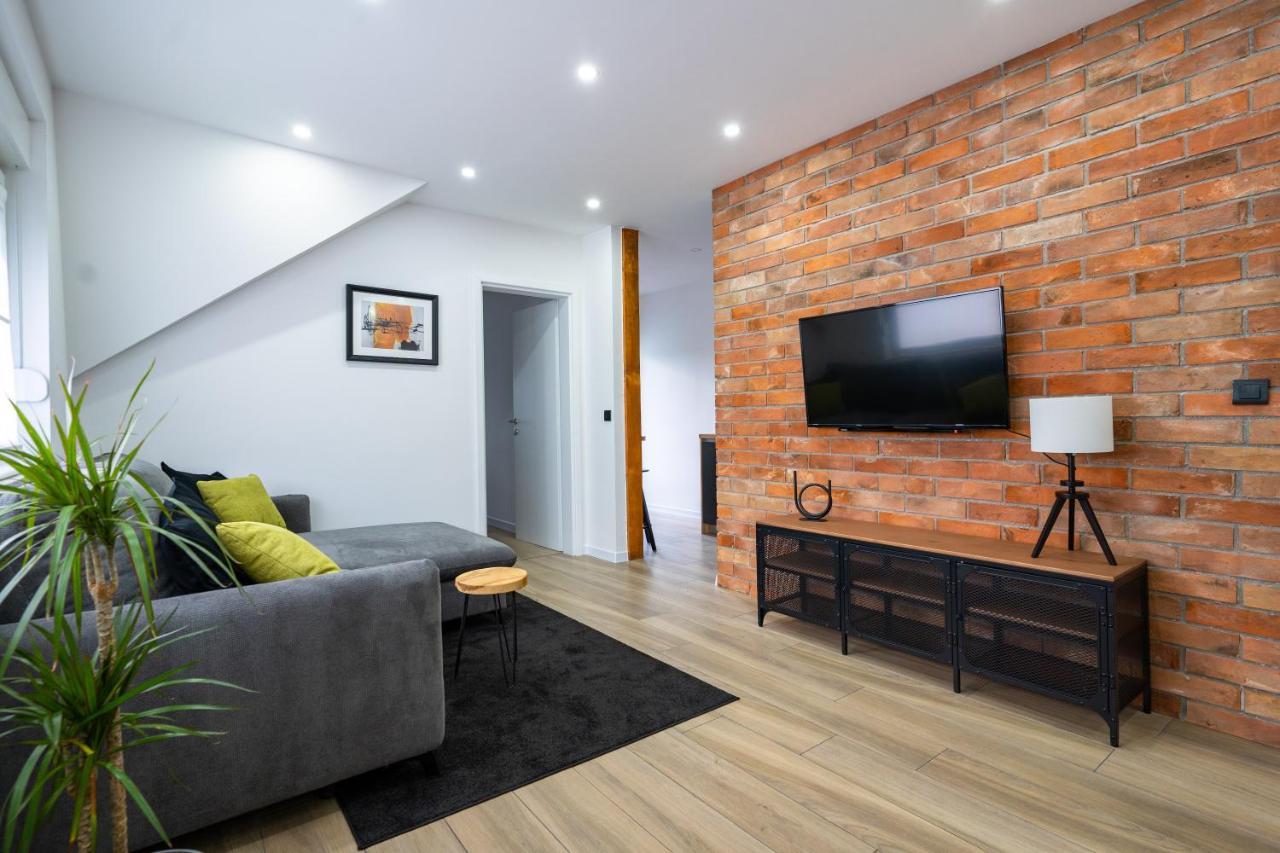Apartments & Room Forest Слунь Екстер'єр фото