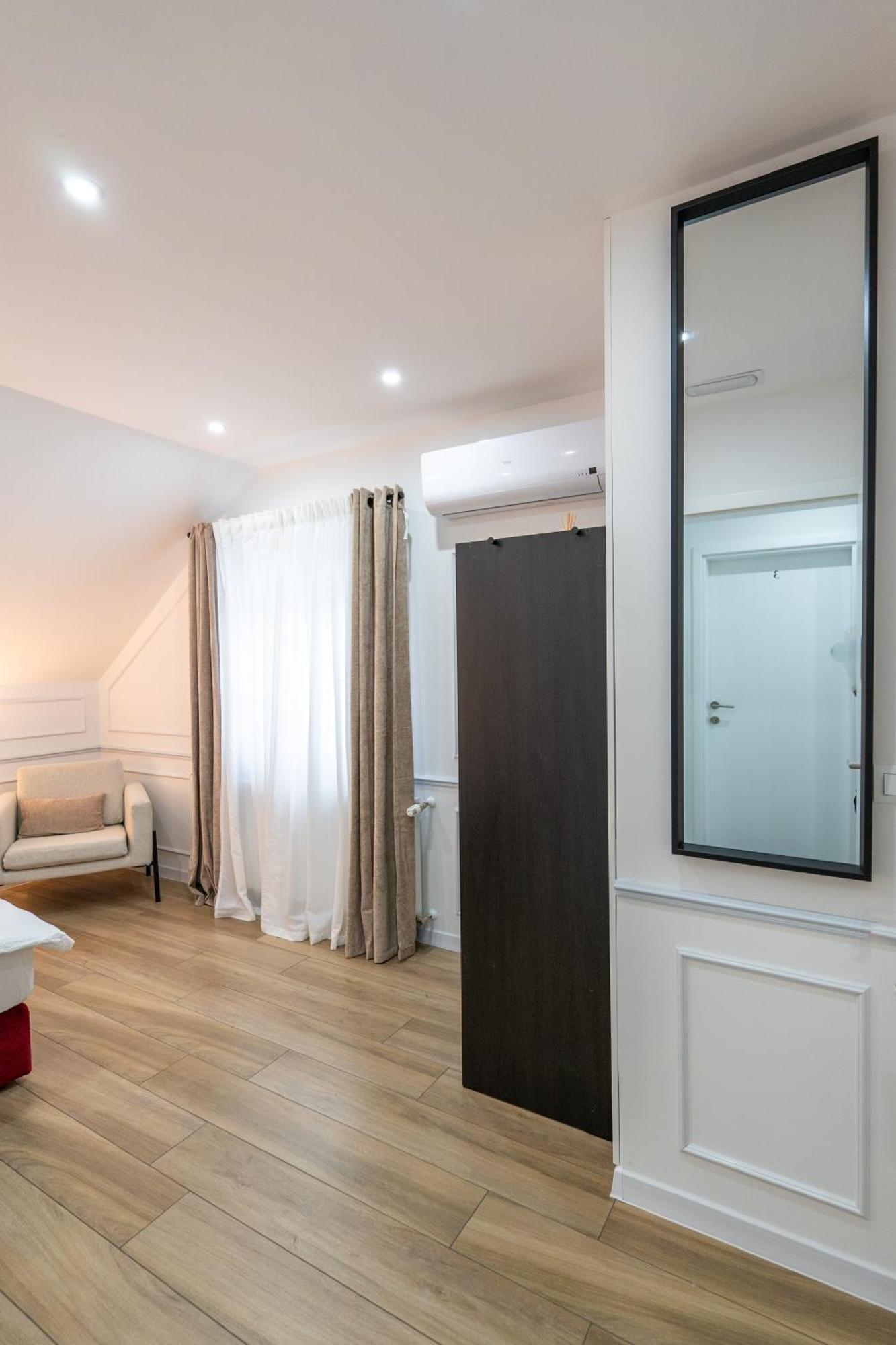 Apartments & Room Forest Слунь Екстер'єр фото